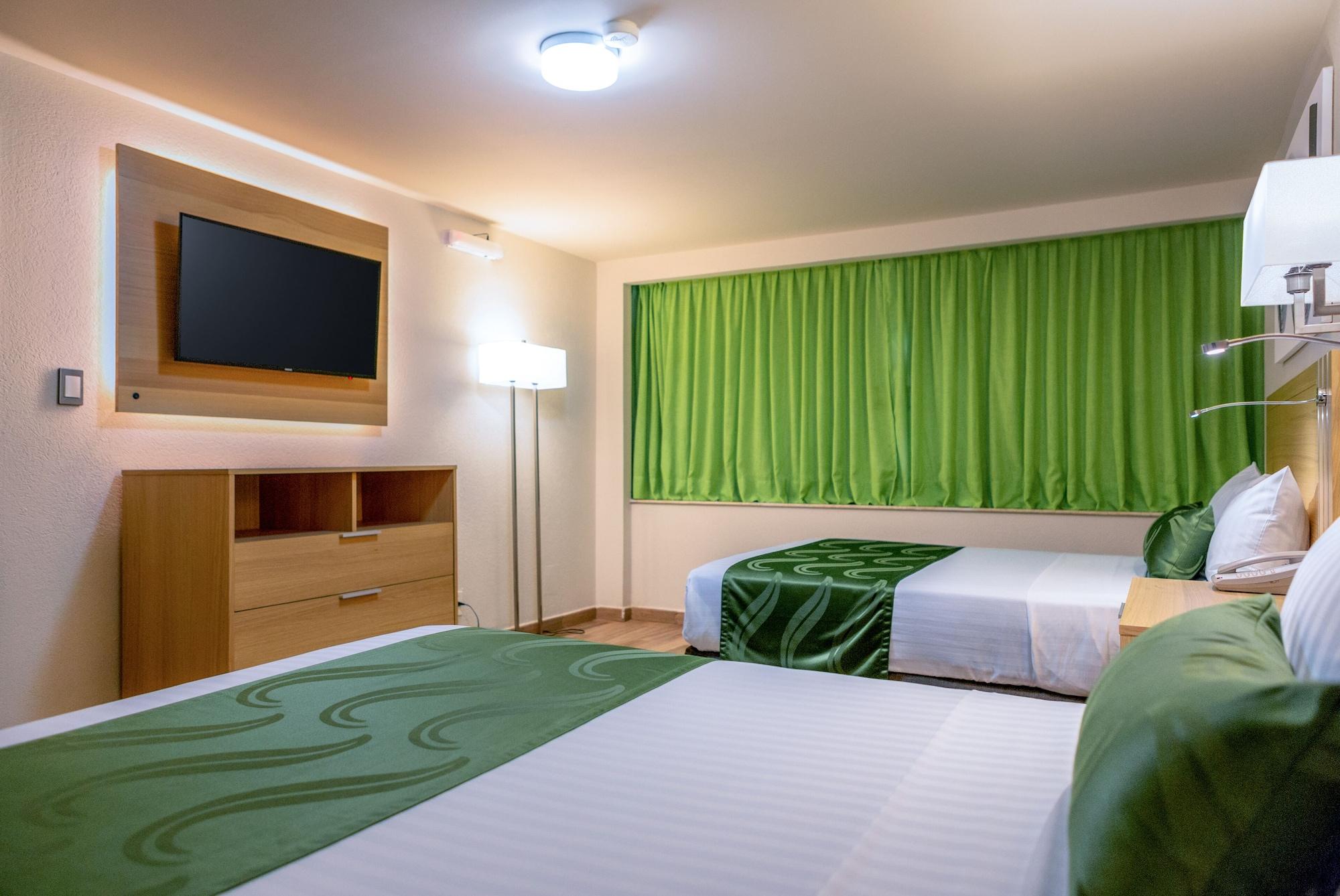 La Joya Pachuca Hotel Bagian luar foto A typical hotel room at the hotel