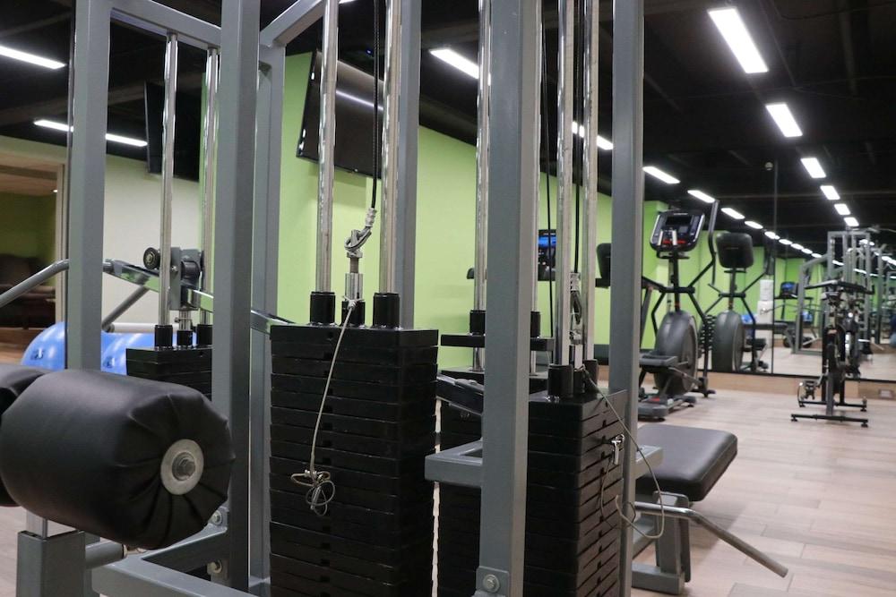 La Joya Pachuca Hotel Bagian luar foto The gym at the University of Roehampton