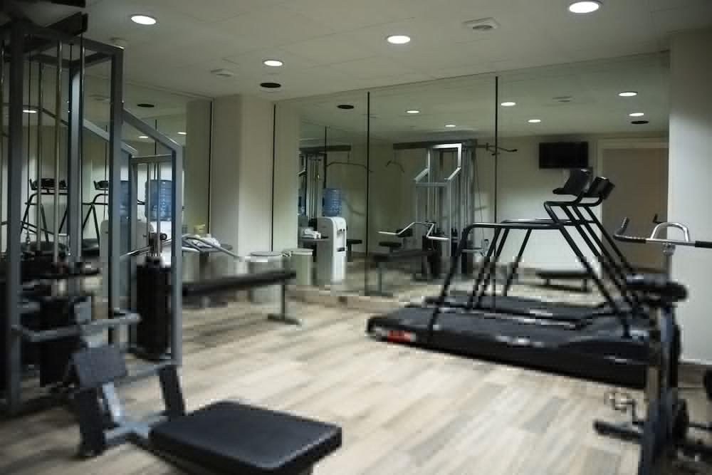 La Joya Pachuca Hotel Bagian luar foto A gym in a hotel