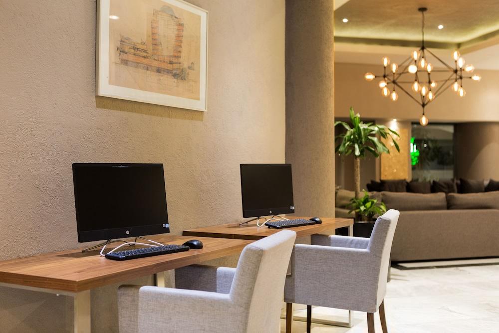 La Joya Pachuca Hotel Bagian luar foto Business Center