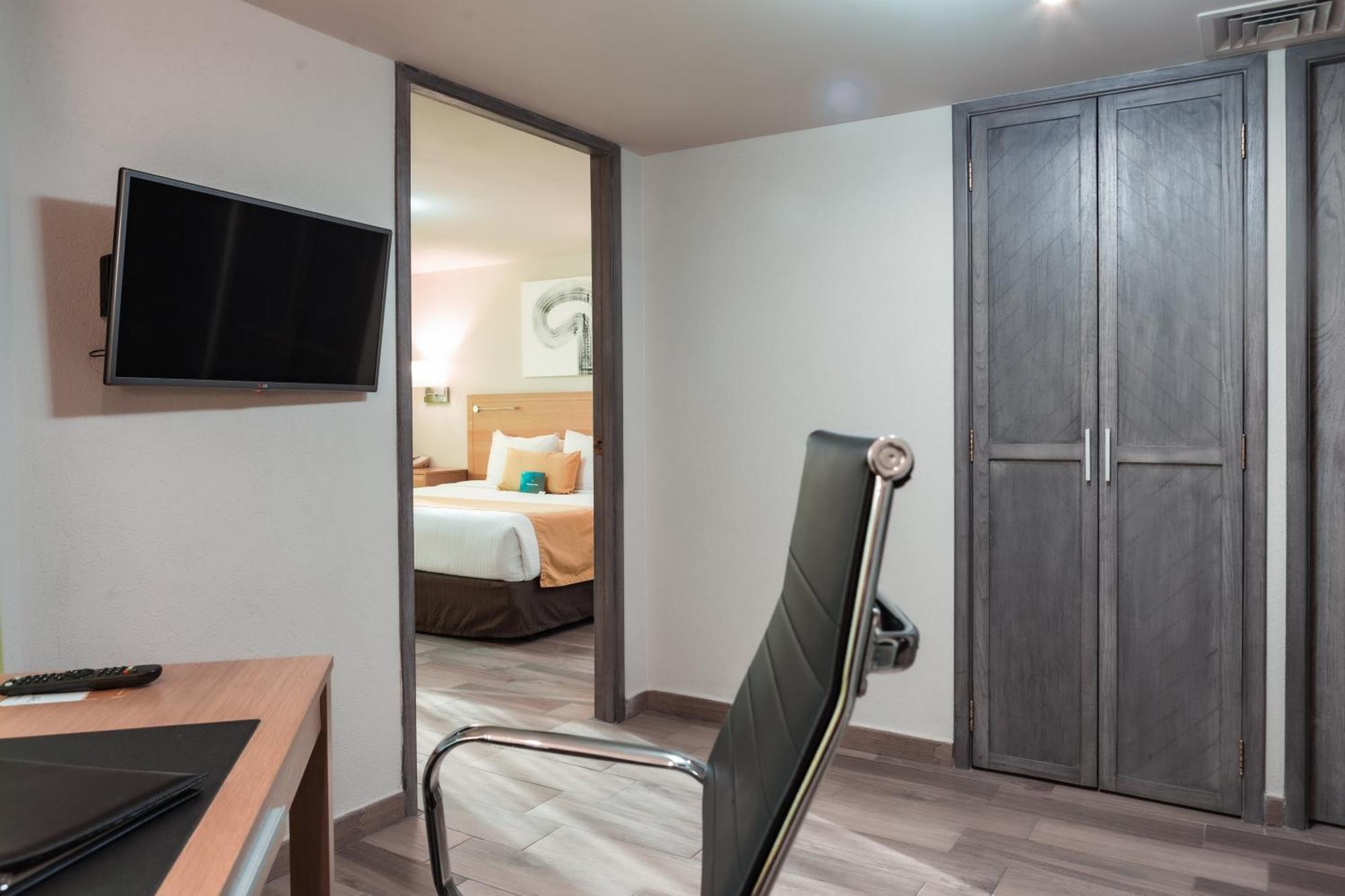 La Joya Pachuca Hotel Bagian luar foto Suite